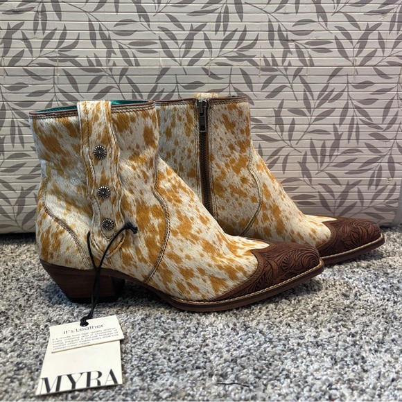 Myra Bag Shoes - Myra Bag cowhide Western Ankle Boots
